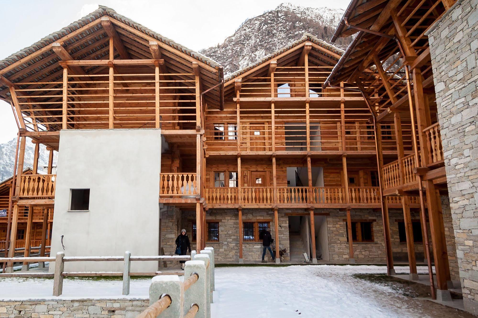 Mirtillo Blu Family Apartment Alagna Valsesia Exterior foto